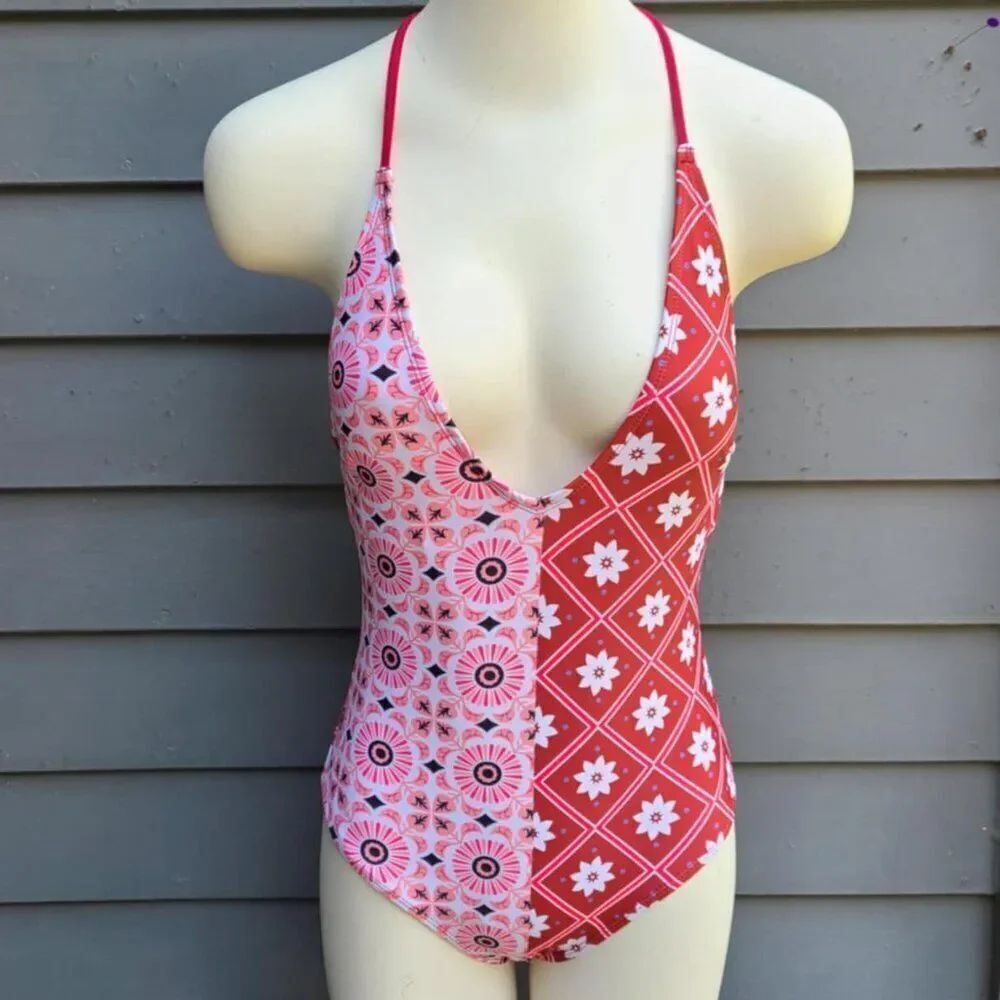 Cupshe Remember Your Print One Piece Swimsuit Size Small NWOT!